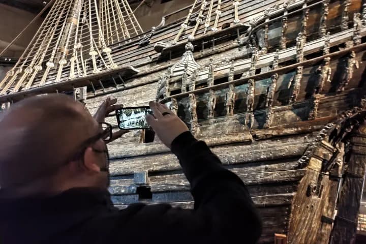 Small group transported 4h Stockholm city tour including the Vasa museum — Autobusová prohlídka