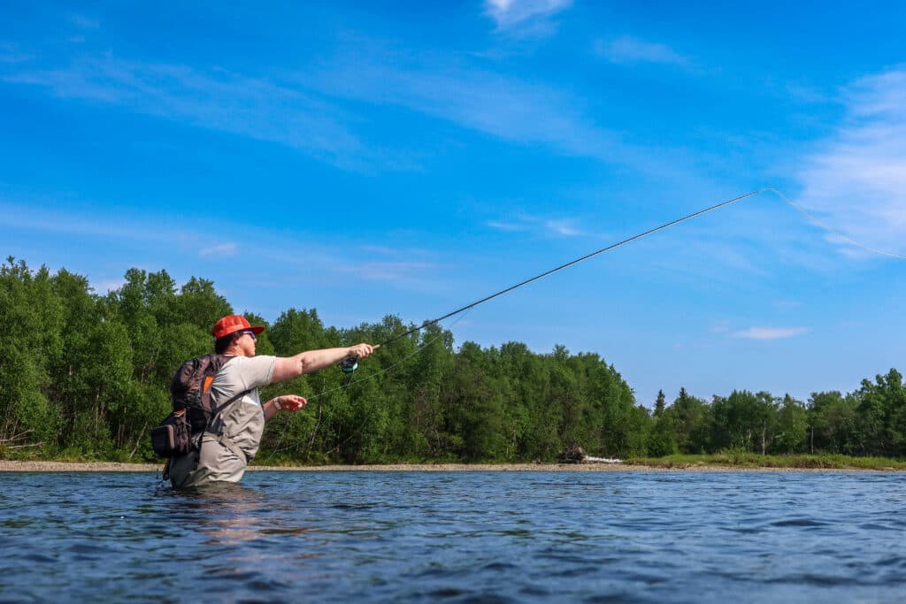 Exklusives Sommer-Angelerlebnis: Fliegenfischen & klassisches Angeln — Pakete