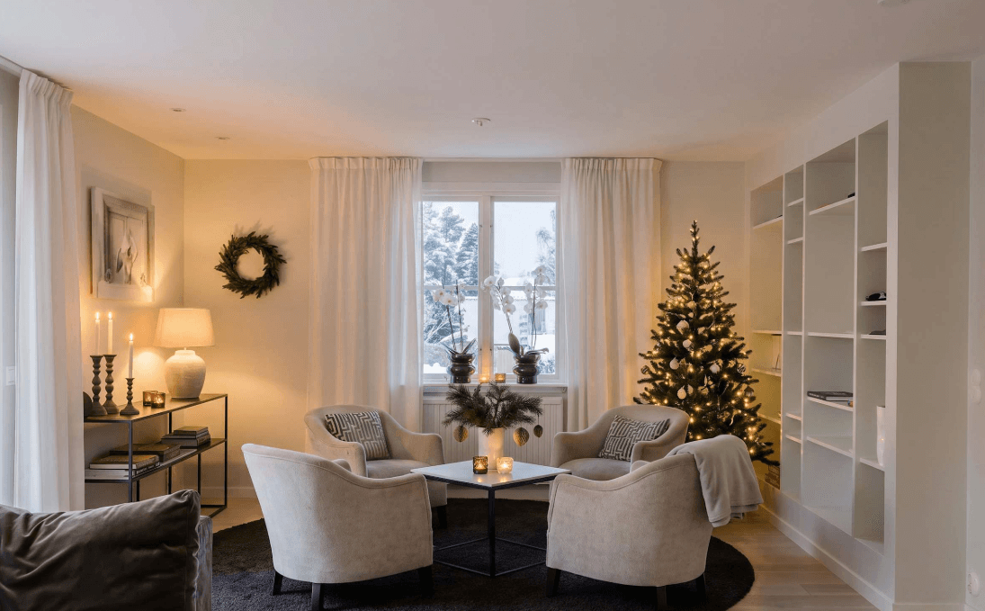 Light Scandinavian Family Villa in Danderyd — Villa