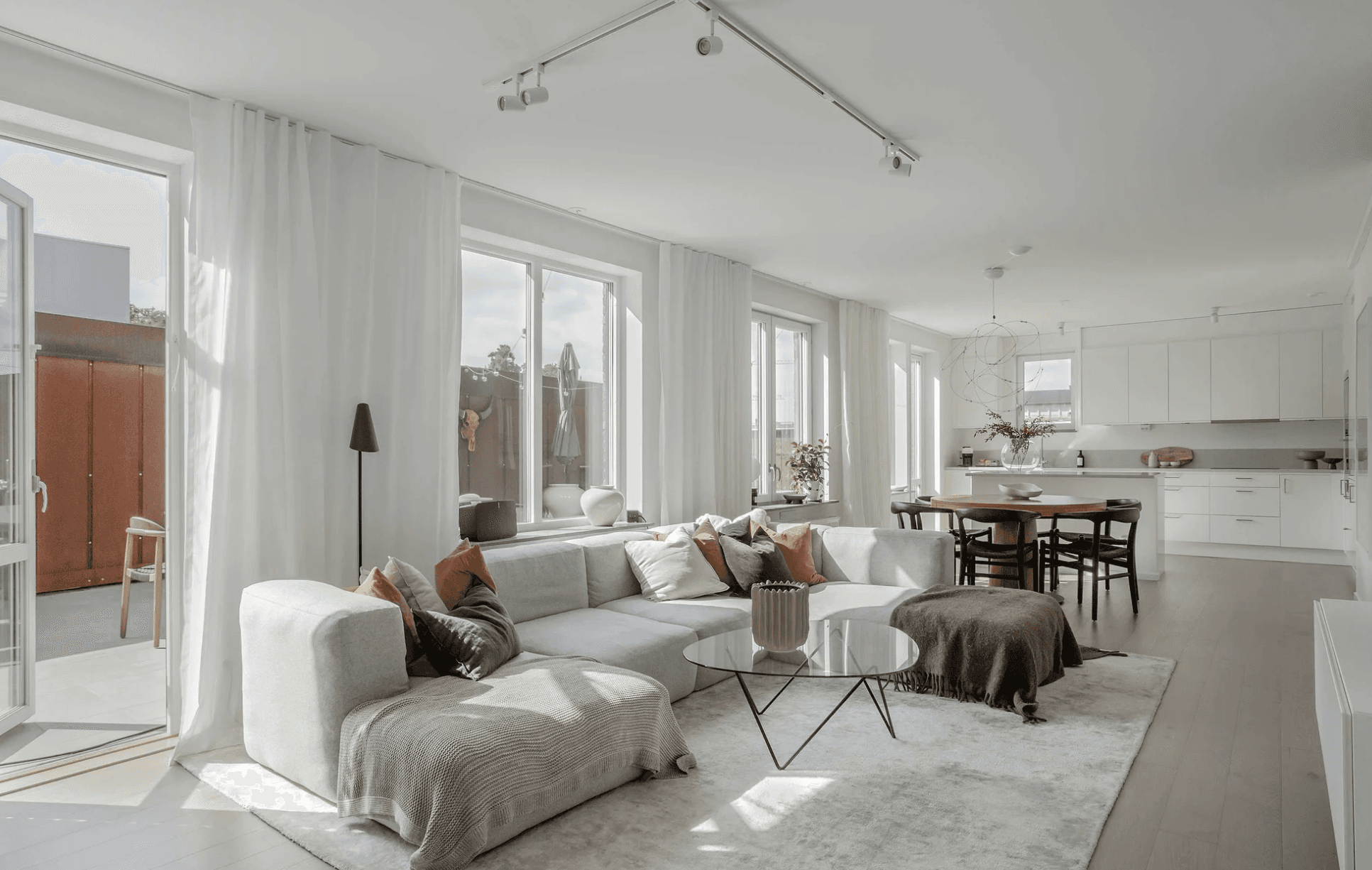 Takvåning med terrass, bastu och cityläge — Lägenhet