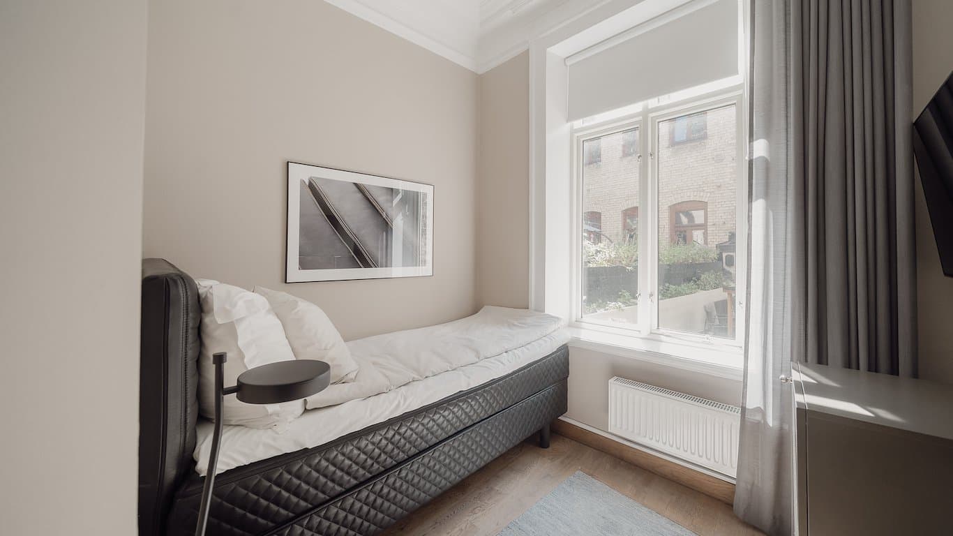 Single Room — Rooms