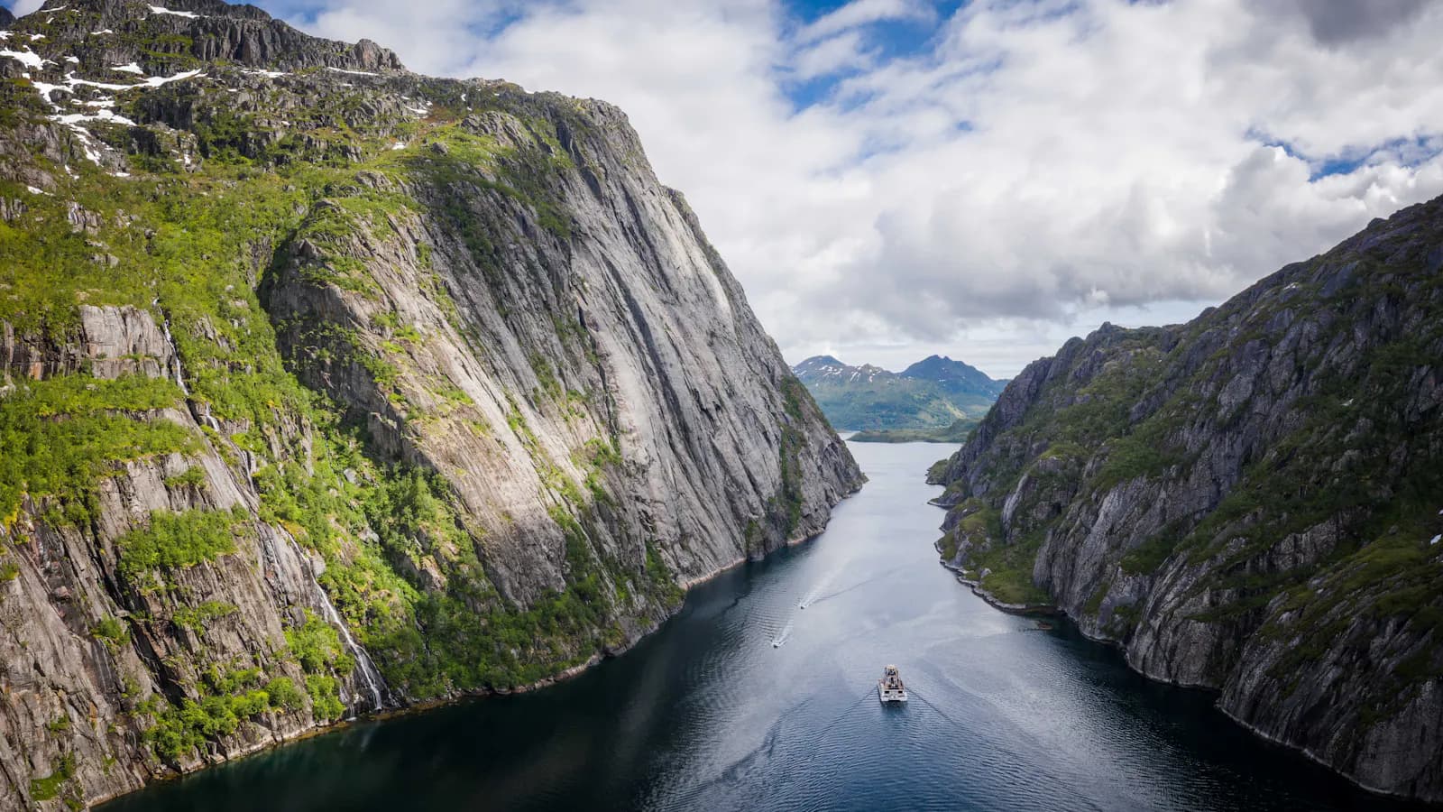 Lofoten - Silent Trollfjord Cruise — Tours