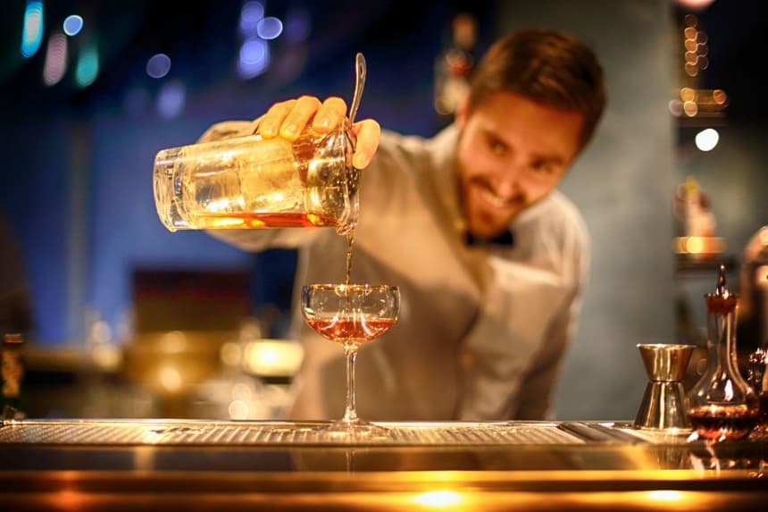 Hotel- & Cocktailbar — Bar